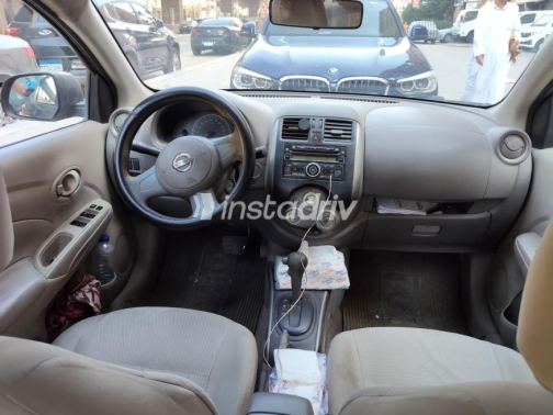 Nissan Sunny 2013 Bronze Automatic Used for Sale in Giza - 2