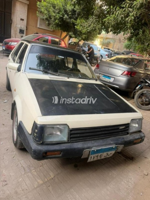 مازدا 323 1981 أبيض يدوي مستعملة للبيع في المهندسين - 1