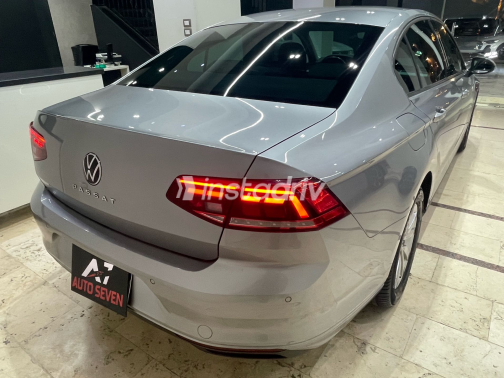 Volkswagen Passat 2022 Silver Automatic Used for Sale in Greater Cairo ( Cairo + Giza) - 6
