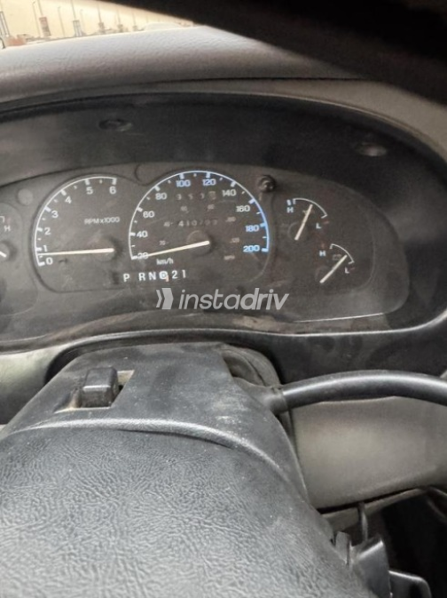 Ford Explorer 1997 Green Automatic Used for Sale in Cairo - 10