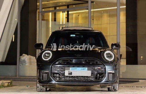 مينى كوبر  هاتش 2026 رمادي غامق أوتوماتيك مستعملة للبيع في مدينة الشيخ زايد - 3