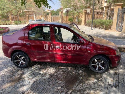 Renault Logan 2013 Red Manual Used for Sale in Cairo - 1