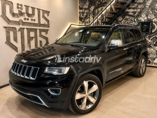 Jeep Grand Cherokee 2015 Black Automatic Used for Sale in Cairo - 4