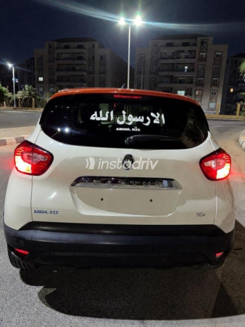 Renault Captur 2017 White Automatic Used for Sale in Cairo - 3