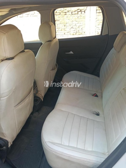 Renault Duster 2019 White Automatic Used for Sale in Sharqia - 6