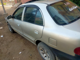 هيونداي اكسنت 2001 فضي يدوي مستعملة للبيع في القليوبية‎‎