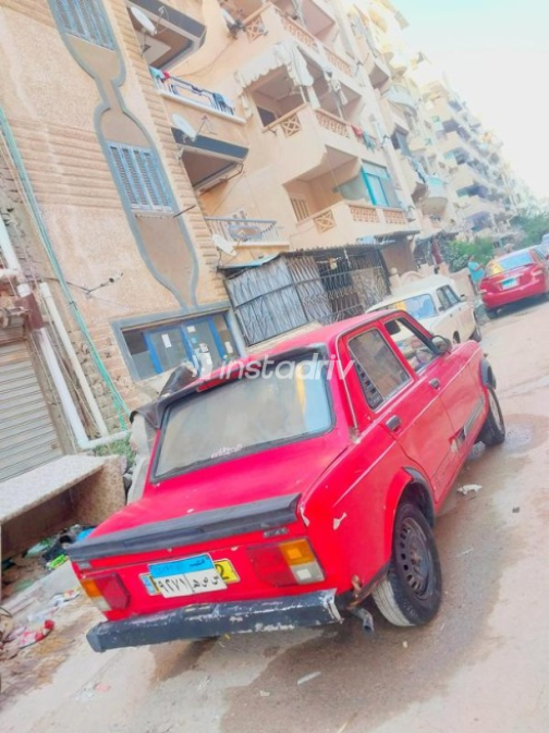 فيات 128 1950 أحمر يدوي مستعملة للبيع في الإسكندرية - 4