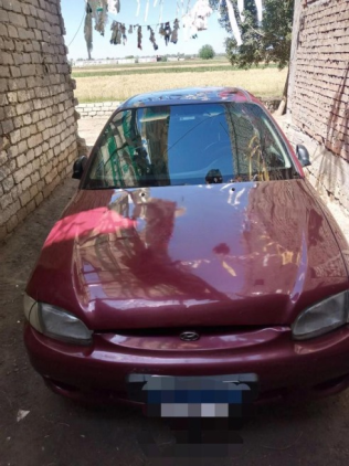 هيونداي اكسنت 2002 أبيض يدوي مستعملة للبيع في الفيوم