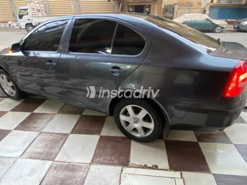 سكودا اوكتافيا A5 2009 بترولي أوتوماتيك مستعملة للبيع في المحلة - 4
