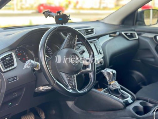 Nissan Qashqai 2021 Blue Automatic Used for Sale in Hadayek October - 4