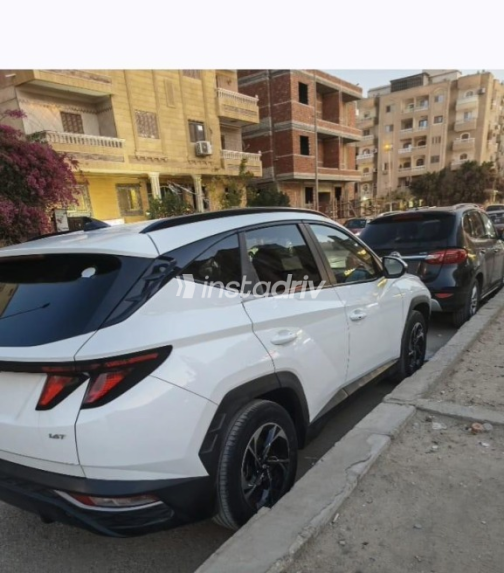 Hyundai Tucson 2021 White Automatic Used for Sale in Giza - 1
