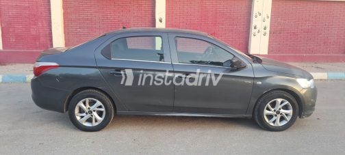 Citroën C Elysee 2016 Gray Automatic Used for Sale in Greater Cairo ( Cairo + Giza) - 4