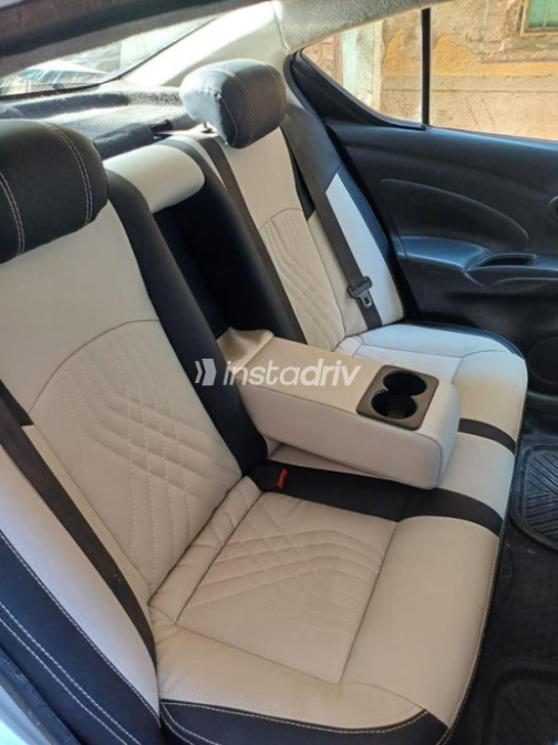 Nissan Sunny 2013 Silver Automatic Used for Sale in Ashmoun - 3