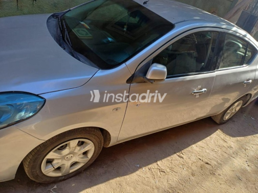 Nissan Sunny 2013 Silver Automatic Used for Sale in Ashmoun - 5