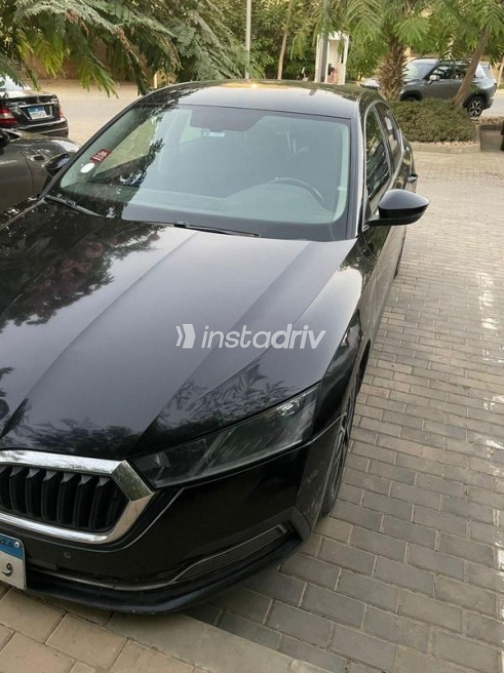 Skoda Octavia A8 2021 Black Automatic Used for Sale in Sheikh Zayed City - 2