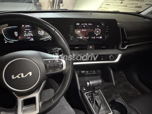 Kia Sportage 2023 White Automatic Used for Sale in Zefta - 2