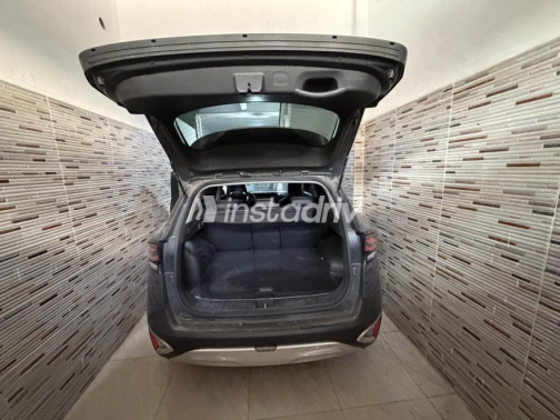 Kia Sportage 2023 White Automatic Used for Sale in Zefta - 4