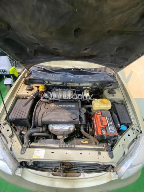Daewoo Nubira 2 1999 Gold Automatic Used for Sale in Faqous - 3