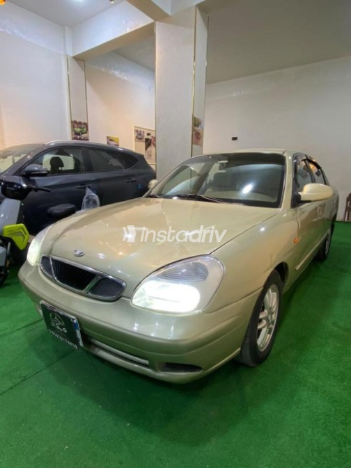 Daewoo Nubira 2 1999 Gold Automatic Used for Sale in Faqous - 7