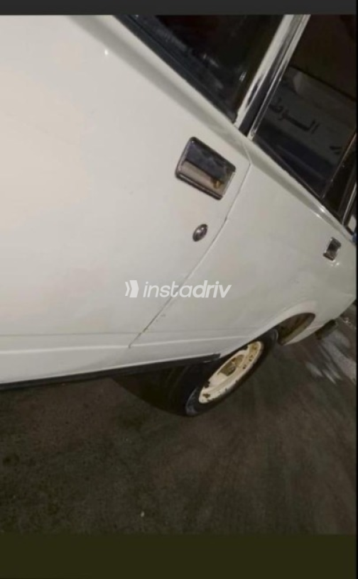 Lada 2017 1991 White Manual Used for Sale in Damanhur - 4