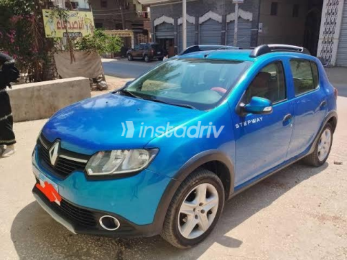 Renault Sandero Step Way 2016 Blue Automatic Used for Sale in Cairo - 1