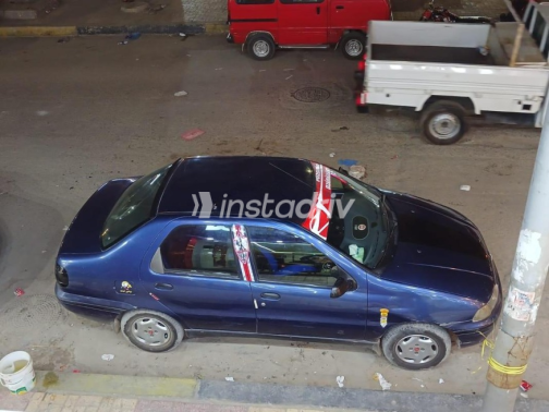 فيات سينا 2002 أزرق غامق يدوي مستعملة للبيع في العجمى - 6