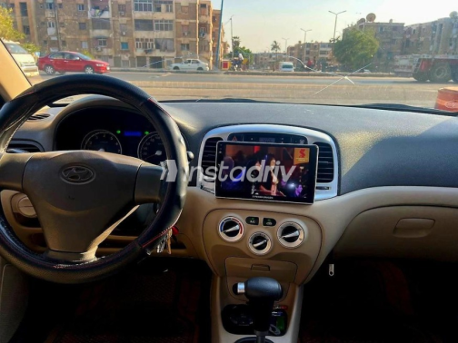 هيونداي اكسنت 2010 أحمر غامق أوتوماتيك مستعملة للبيع في السويس‎ - 9