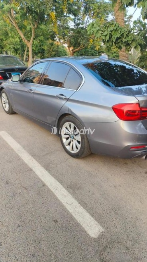 بي ام دبليو 318 2019 أبيض أوتوماتيك مستعملة للبيع في مدينتى - 5