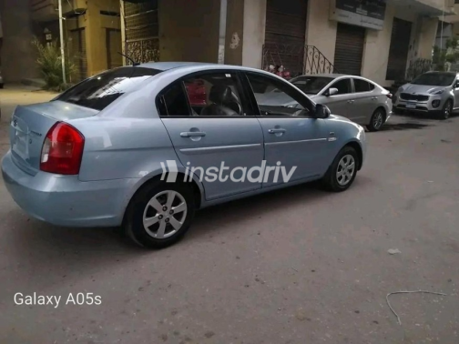 Hyundai Accent 2010 Cyan Automatic Used for Sale in Cairo - 2