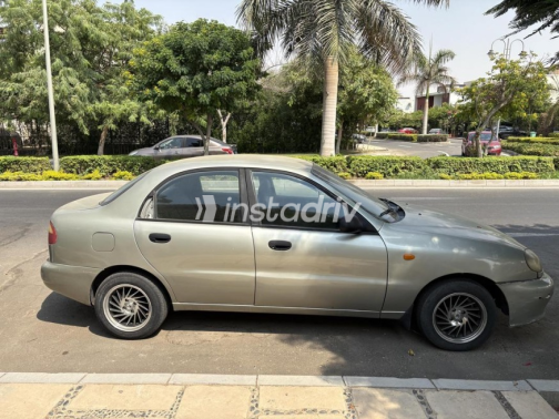Daewoo Lanos 1999 Silver Manual Used for Sale in Cairo - 3