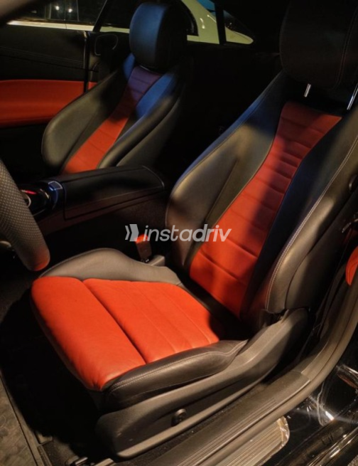Mercedes E 300 2022 Black Automatic Used for Sale in Cairo - 4