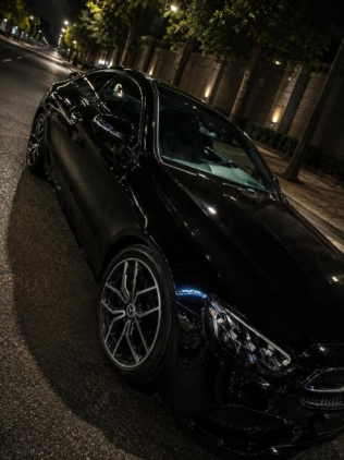 Mercedes E 300 2022 Black Automatic Used for Sale in Cairo