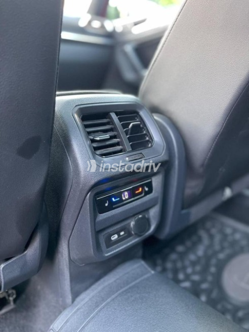 Seat Tarraco 2022 Dark Red Automatic Used for Sale in Nasr city - 10