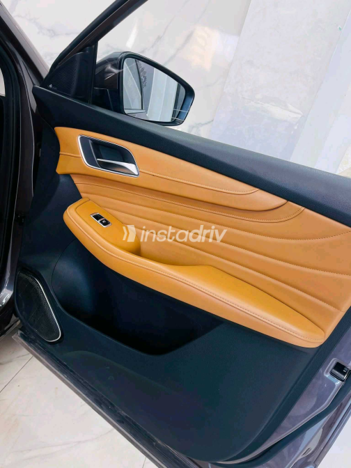 MG HS 2025 Gray Automatic Used for Sale in Greater Cairo ( Cairo + Giza) - 6