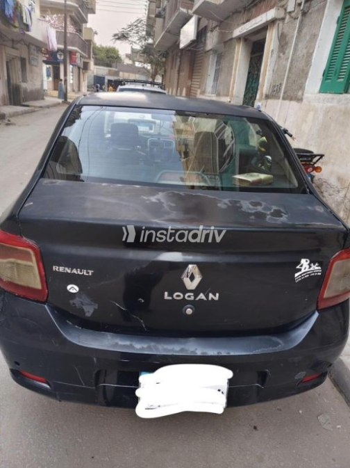Renault Logan 2015 Black Automatic Used for Sale in El Minya - 2