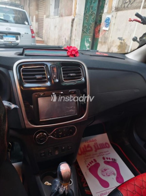 Renault Logan 2015 Black Automatic Used for Sale in El Minya - 9