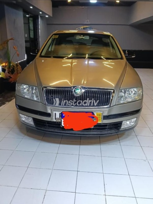 Skoda Octavia A5 2008 Gold Automatic Used for Sale in Cairo - 1