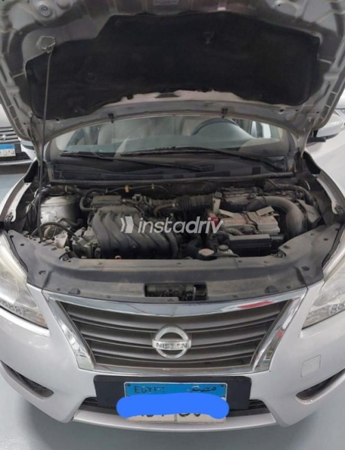 Nissan Sentra 2017 Silver Automatic Used for Sale in Asyut - 3
