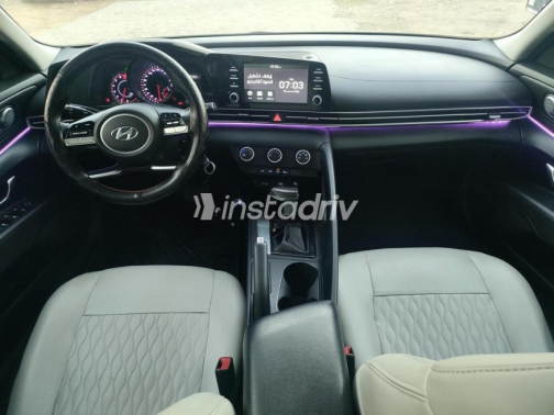 Hyundai Elantra 2021 Gray Automatic Used for Sale in Maadi - 6