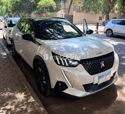 Peugeot 2008 2021 White Automatic Used for Sale in Cairo - 1