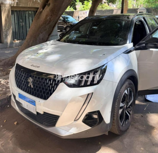 Peugeot 2008 2021 White Automatic Used for Sale in Cairo - 8
