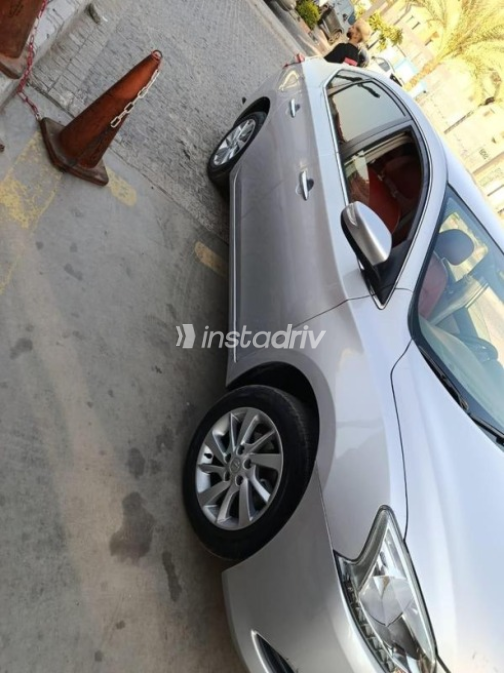 Nissan Sentra 2026 Silver Automatic Used for Sale in El Salam City - 5