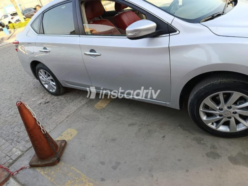 Nissan Sentra 2026 Silver Automatic Used for Sale in El Salam City - 10