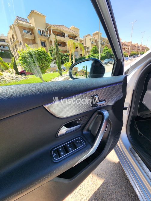 مرسيدس A 180 2021 فضي أوتوماتيك مستعملة للبيع في القاهرة الكبرى ( القاهرة - الجيزة) - 1