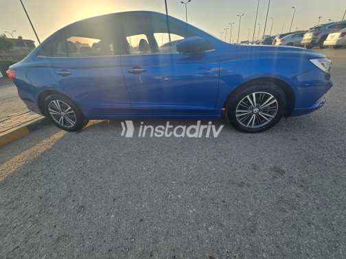 MG 5 2022 Blue Automatic Used for Sale in Greater Cairo ( Cairo + Giza) - 3