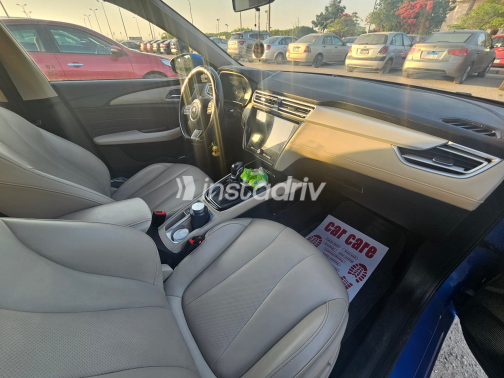 MG 5 2022 Blue Automatic Used for Sale in Greater Cairo ( Cairo + Giza) - 5