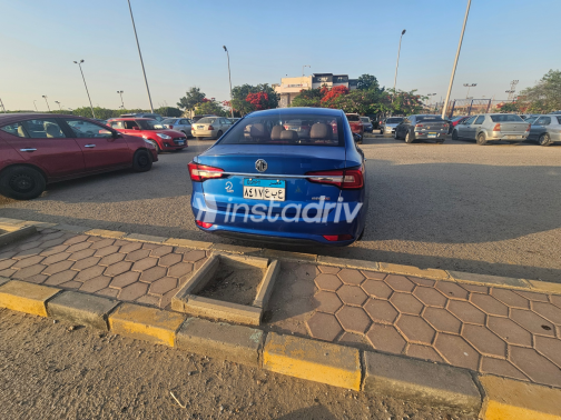 MG 5 2022 Blue Automatic Used for Sale in Greater Cairo ( Cairo + Giza) - 6