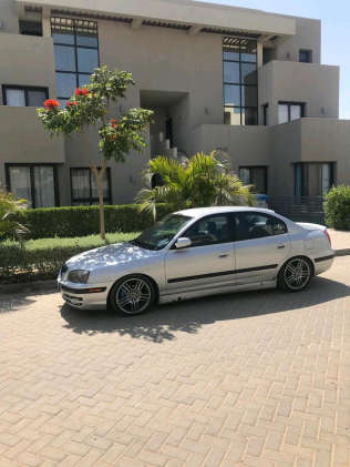 Hyundai Avante 2004 Silver Automatic Used for Sale in Greater Cairo ( Cairo + Giza)