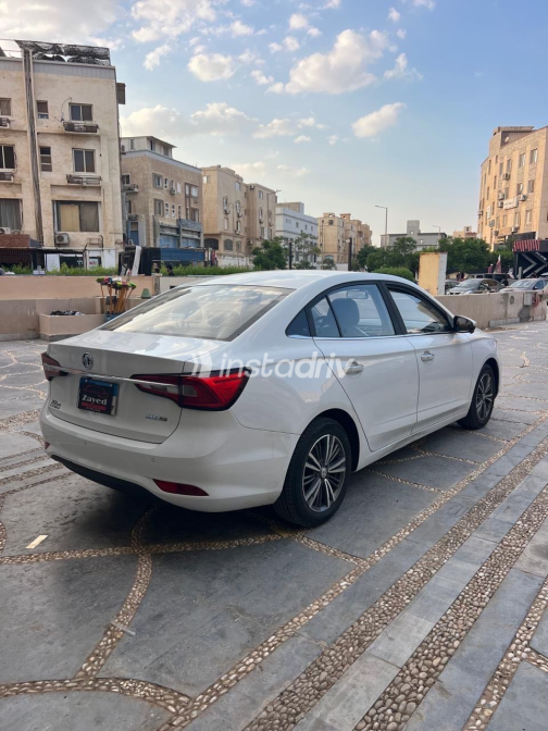 MG 5 2021 White Automatic Used for Sale in Greater Cairo ( Cairo + Giza) - 4