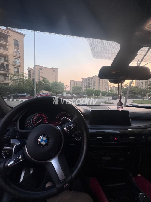 بي ام دبليو X6 2019 أسود أوتوماتيك مستعملة للبيع في القاهرة الكبرى ( القاهرة - الجيزة) - 3